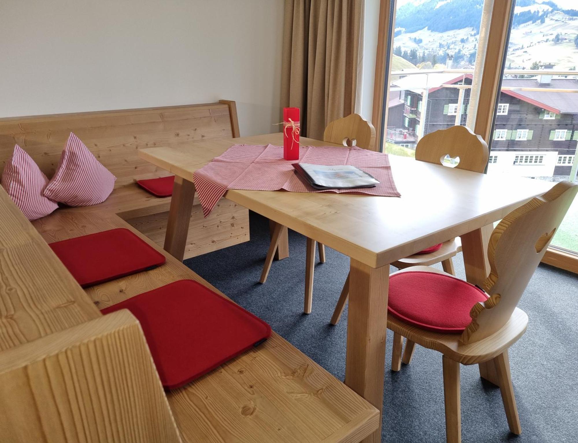 Gaestehaus Alpina Riezlern Quarto foto